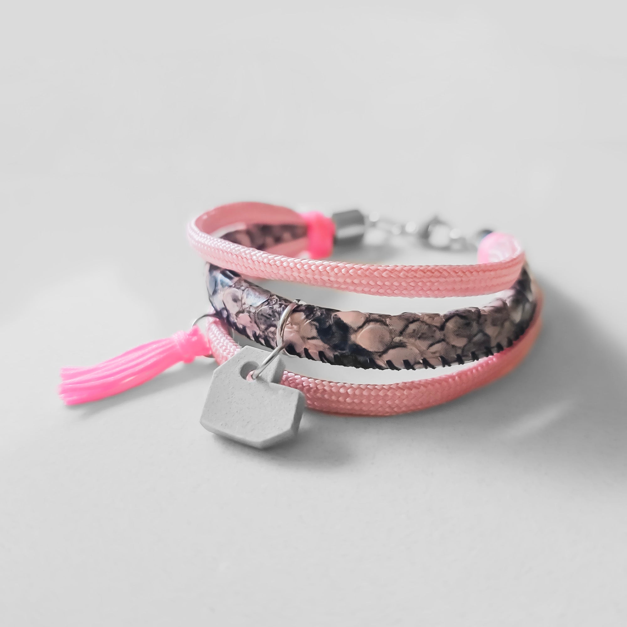 MIX PINK SNAKE LOVE
