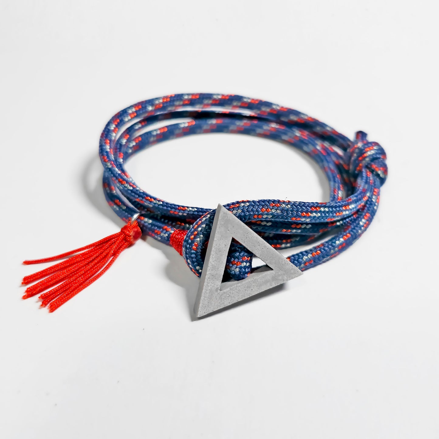 TRIANGLE BLUE RED