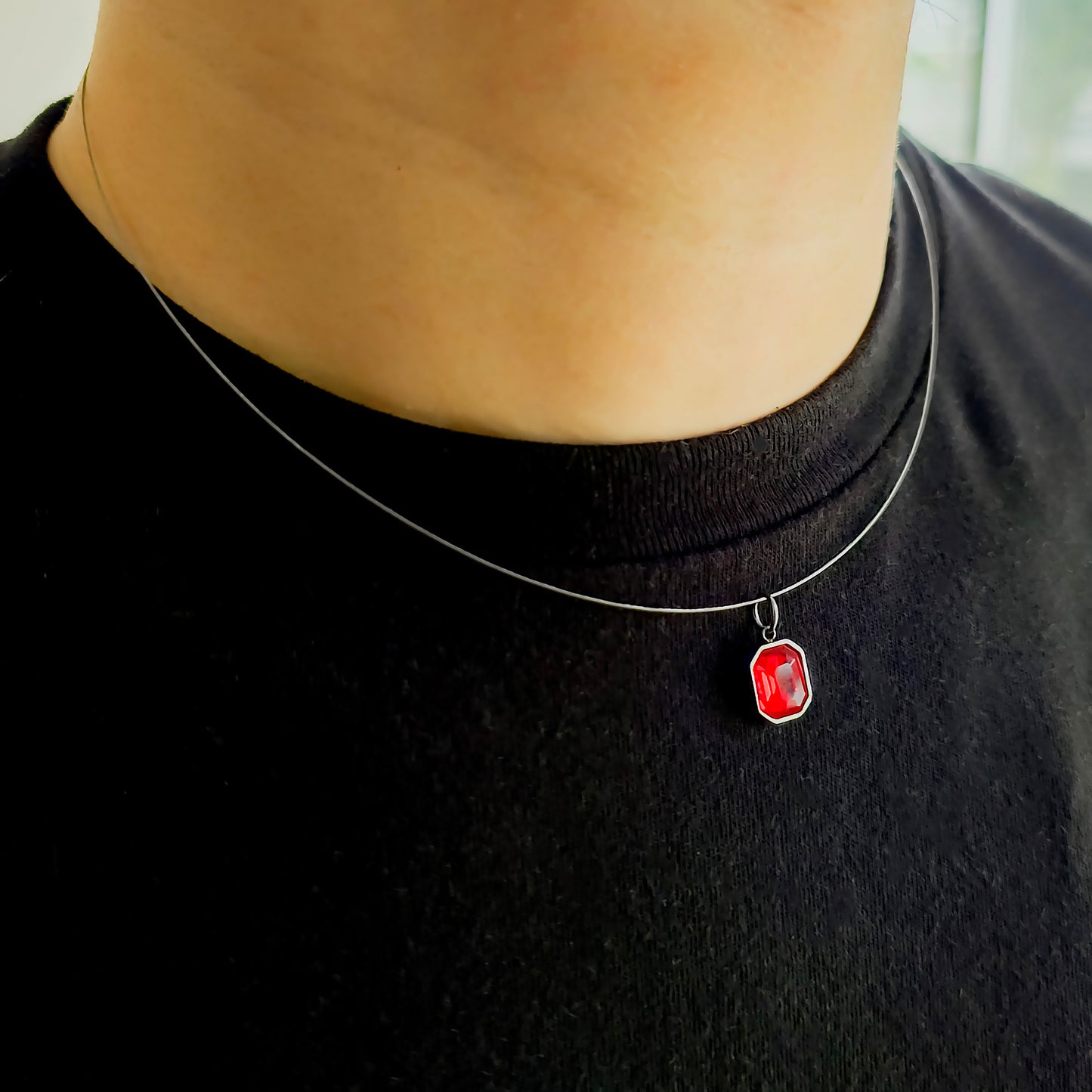 SQUARE STEEL BLUE CRYSTAL