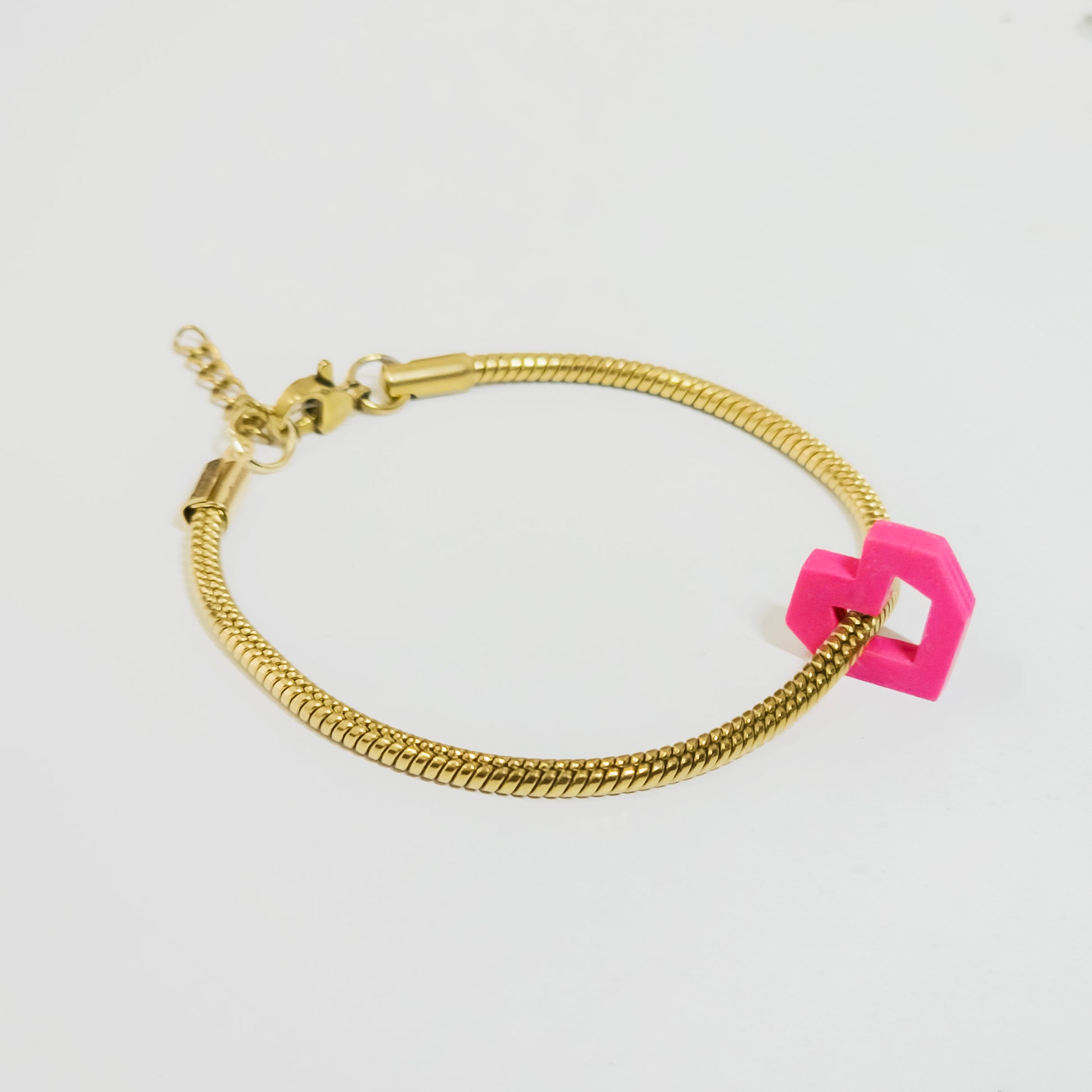 GOLDEN STEEL LOVE