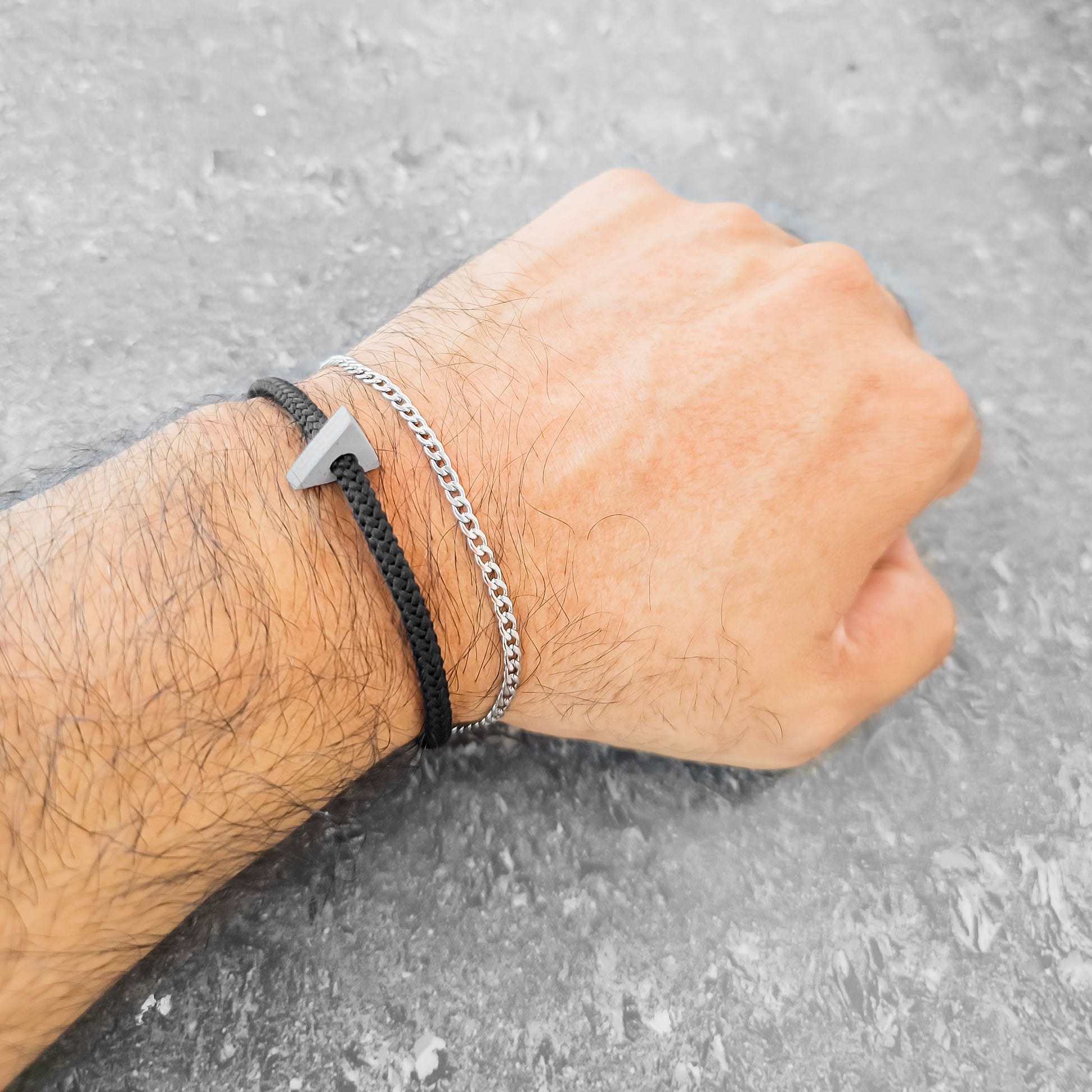 TR3 ONE STEEL BLACK