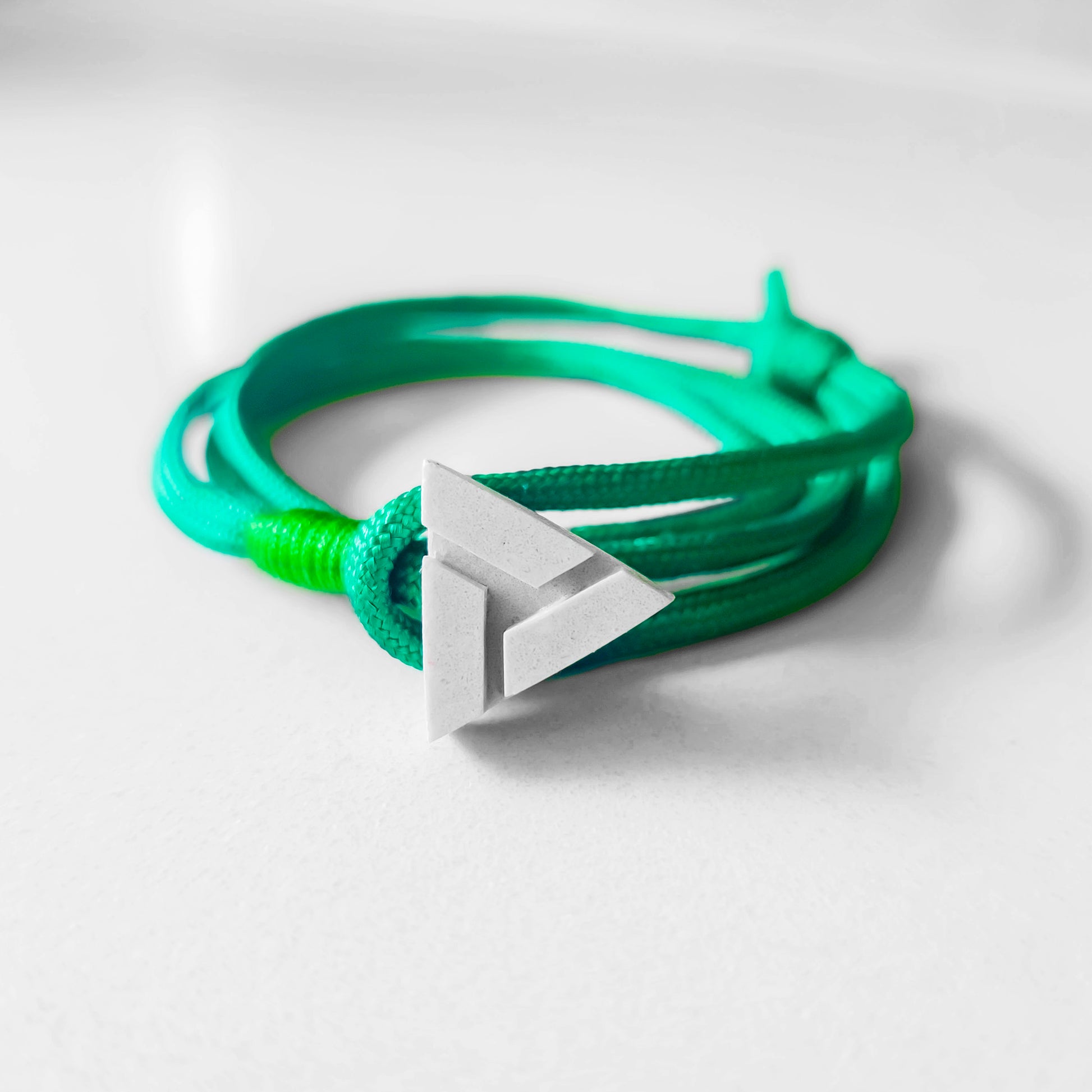 GREEN SLICED TRIANGLE