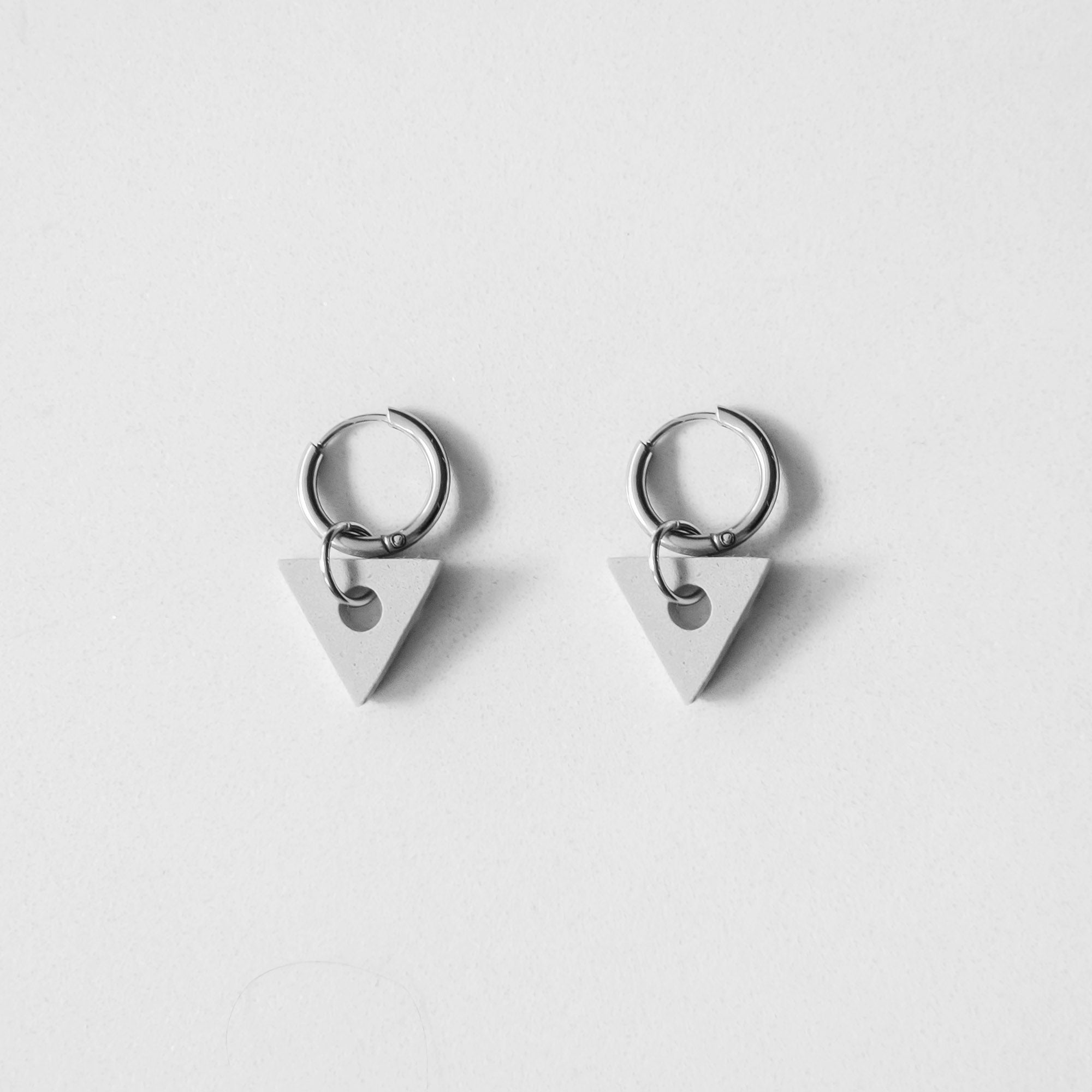 TRIANGLES EARRING II