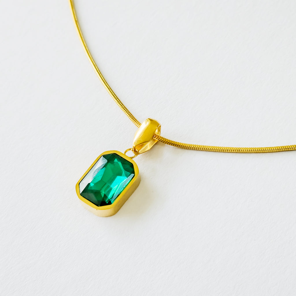 SQUARE GOLDEN GREEN CRYSTAL