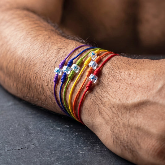 LUCKY CHARM RAINBOW, SET 6 PULSERAS CON OJOS CUADRADOS Y CORDONES DE COLORES