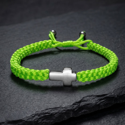 CRUZ. PULSERA TRENZADA VERDE NEON CON CRUZ DE ACERO INOXIDABLE