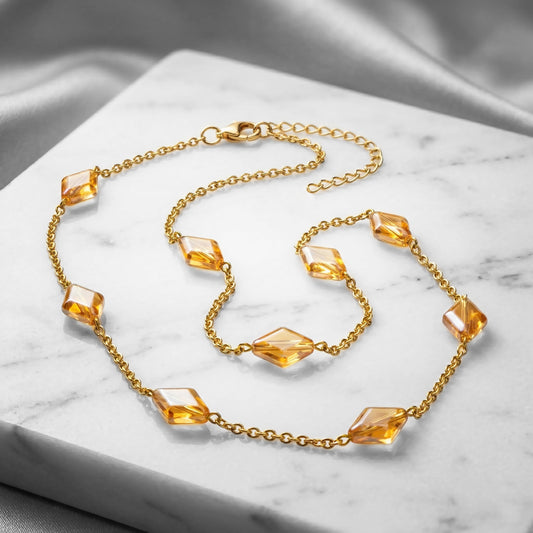 CRYSTALS, COLLAR ROMBOS DE CRISTAL DORADOS