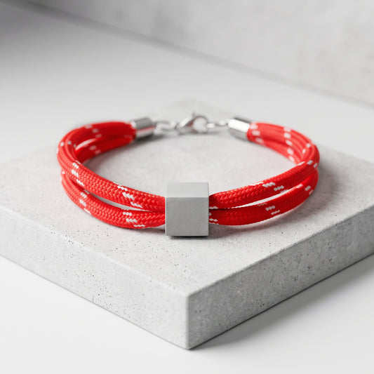 CUBE. PULSERA DOBLE CORDON, CUBO DE CONCRETO II