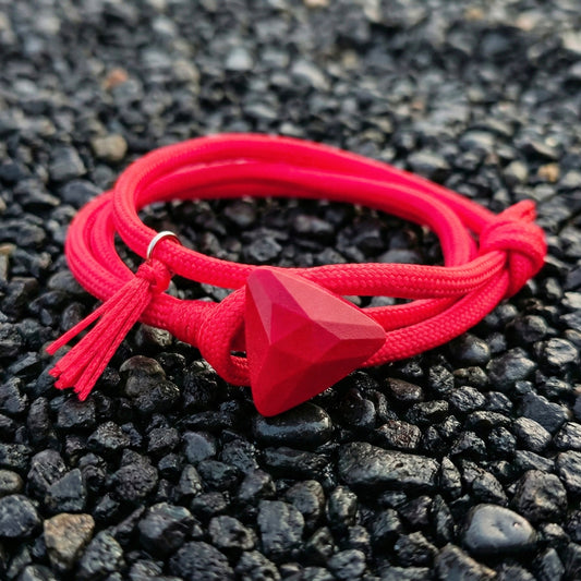 AESTHETIC TRIANGLE RED, PULSERA TRIANGULO DE CONCRETO