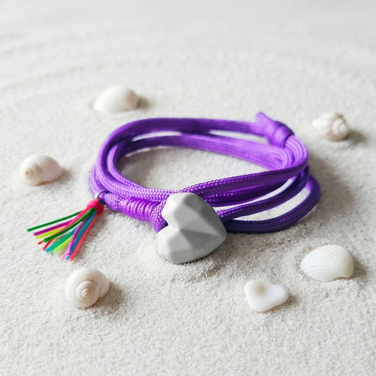 PULSERA CORAZON CONCRETO CORDON MORADO