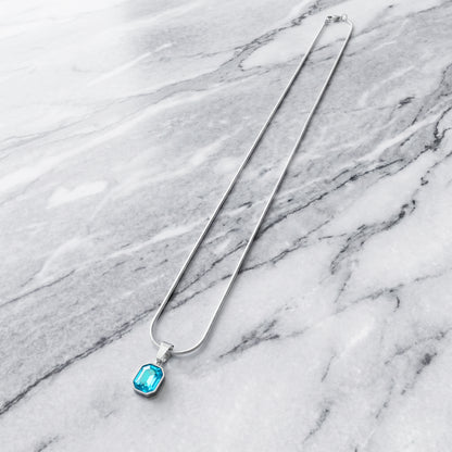 SQUARE STEEL BLUE CRYSTAL