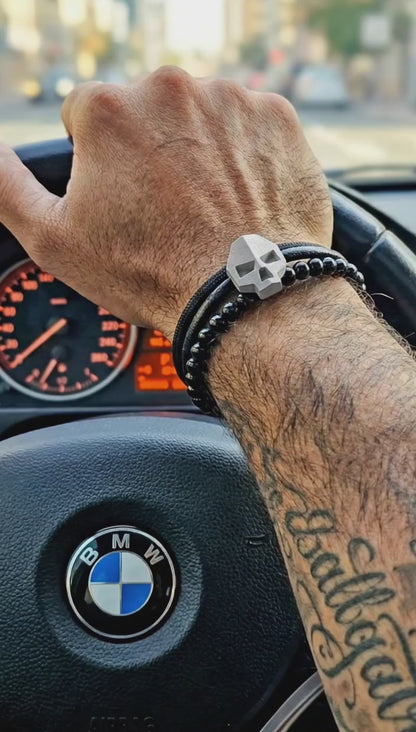 SKULL PULSERA TRIPLE CON CALAVERA Y CORDONES MIXTOS