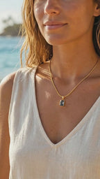 SQUARE GOLDEN DARK CRYSTAL