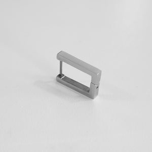 MINI RECTANGLE EARRING