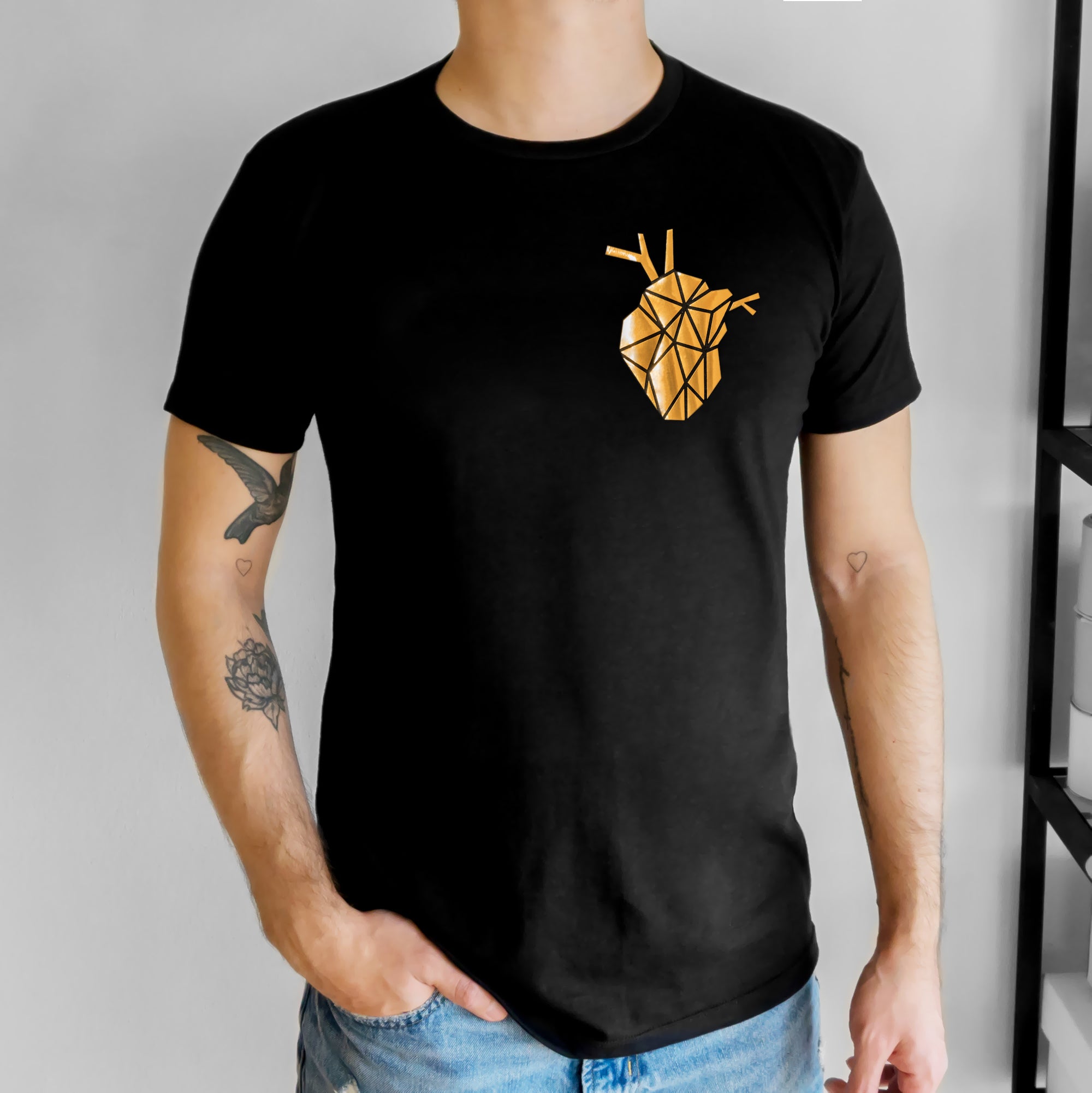 GOLDEN HEART TEE