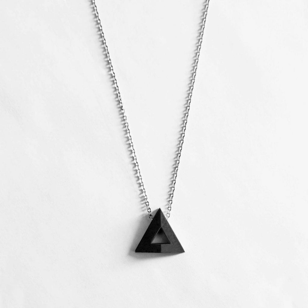 TRIANGLE DARK - gerardoarscollection